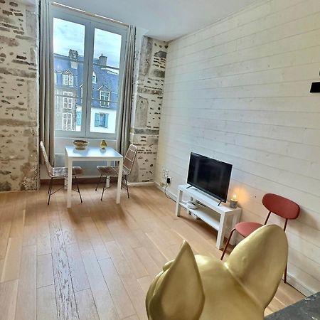 Wonderhost, Bois Et Pierre En Coeur De Ville Pau Eksteriør bilde