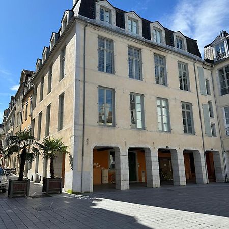 Wonderhost, Bois Et Pierre En Coeur De Ville Pau Eksteriør bilde